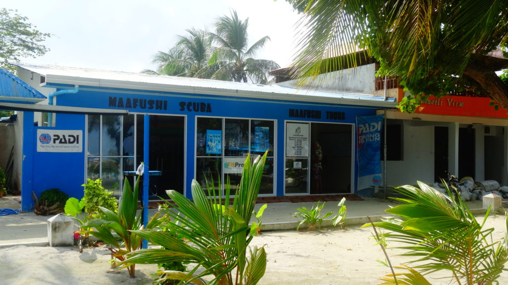 Duikschool op Maafushi in de Malediven