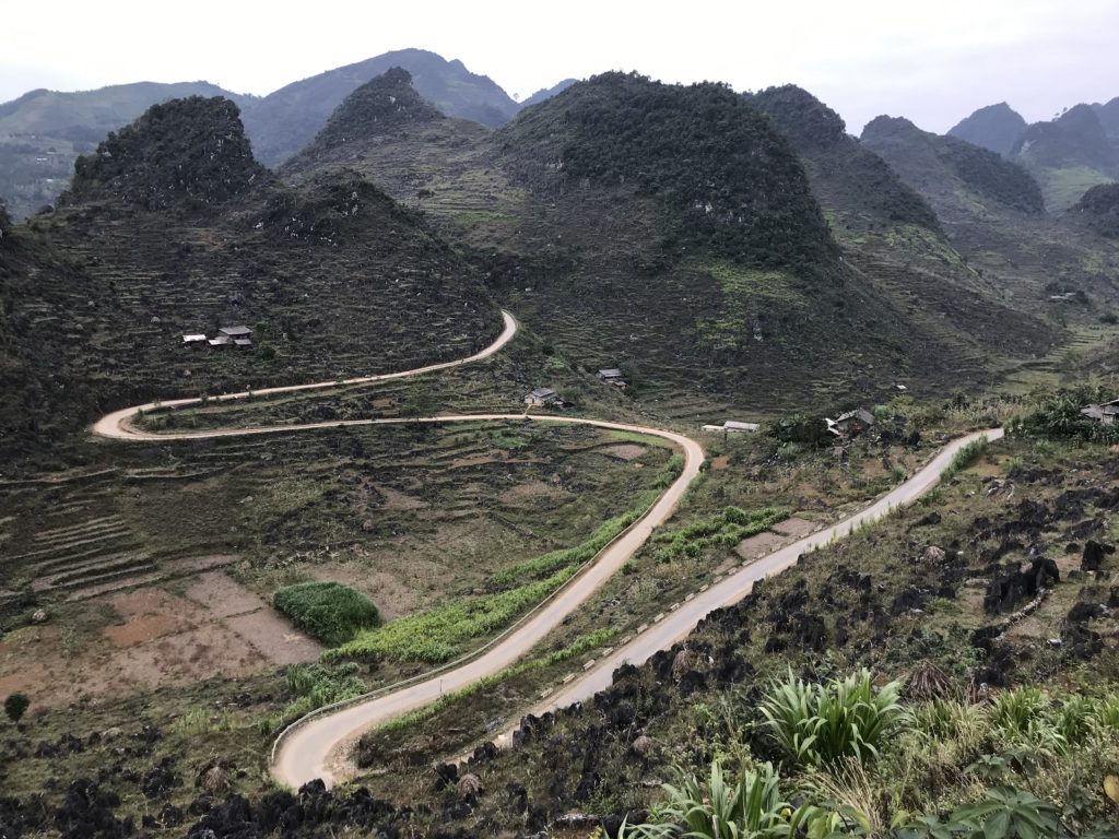 Slingerende wegen van Ha Giang Loop